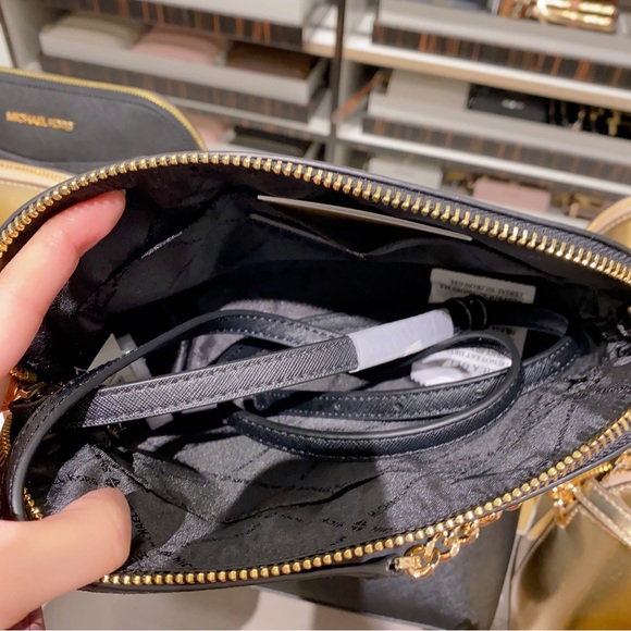 Michael Kors Jet Set Travel Medium Dome Crossbody - Picture 5 of 6